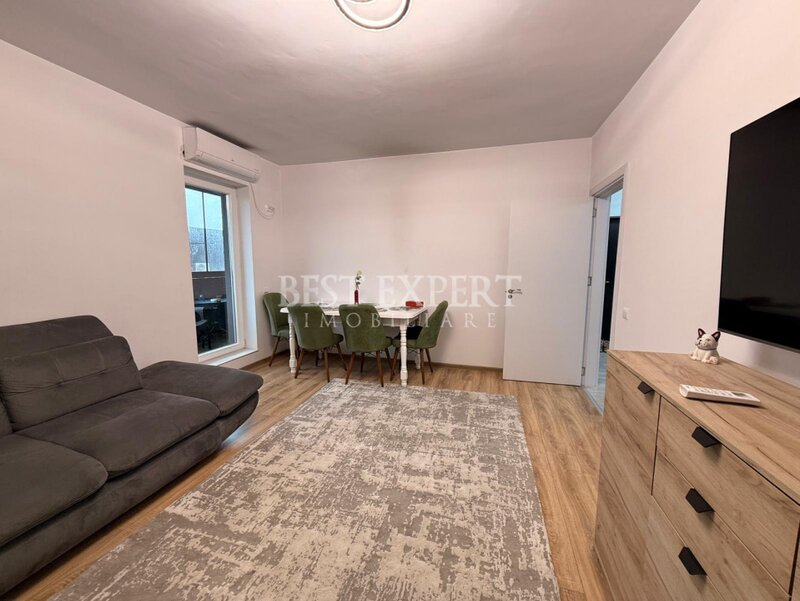Trei camere ultrafinisat cu 2 parcari, mutare rapida/ STB 5 minute