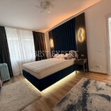 Trei camere ultrafinisat cu 2 parcari, mutare rapida/ STB 5 minute